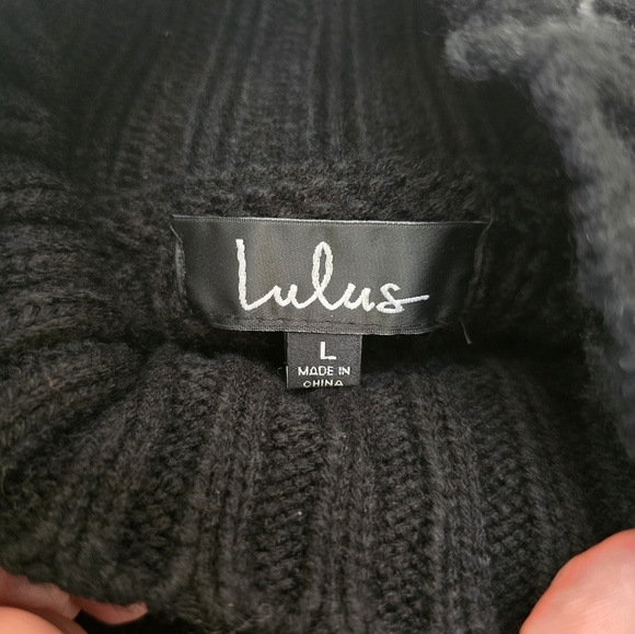 Lulu’s Womens sweater Large Medium Black Knit Cold Shoulder Turtleneck Slouchy - Picture 3 of 11